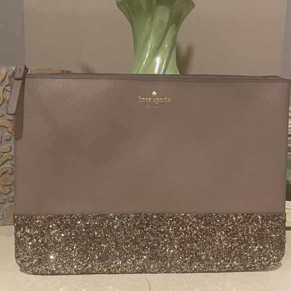 NWOT Kate Spade New York Cityscape Gia Greta Court Leather Pouch/Clutch - Picture 3 of 10